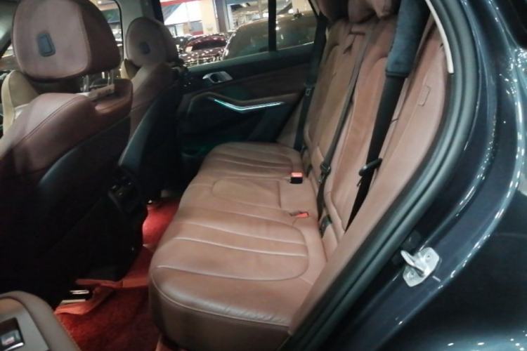 Used BMW X5 2021 xDrive30i M Sport Package Left Rear Seat