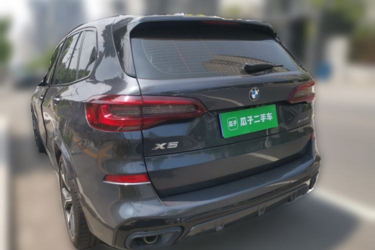 Used BMW X5 2021 xDrive40i Luxury Model with M Sport Package Rear Left 45 Deg