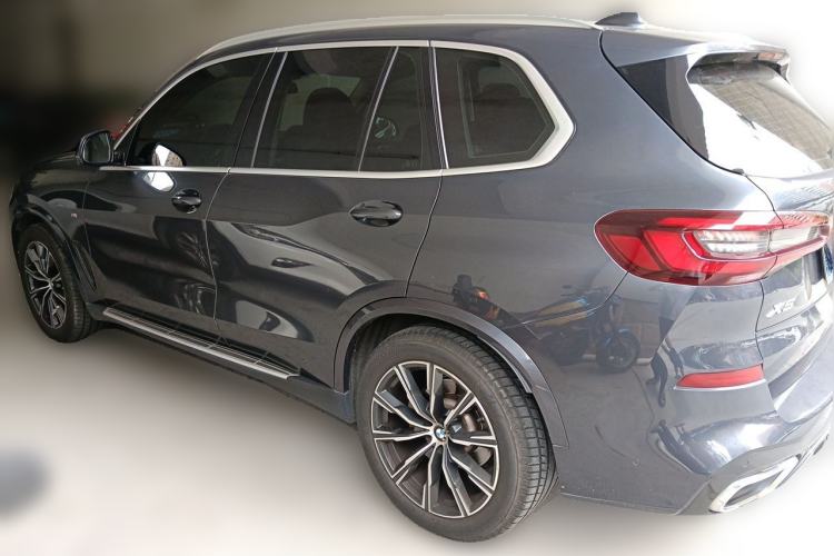 Used BMW X5 2021 xDrive30i M Sport Package Rear Left 45 Deg