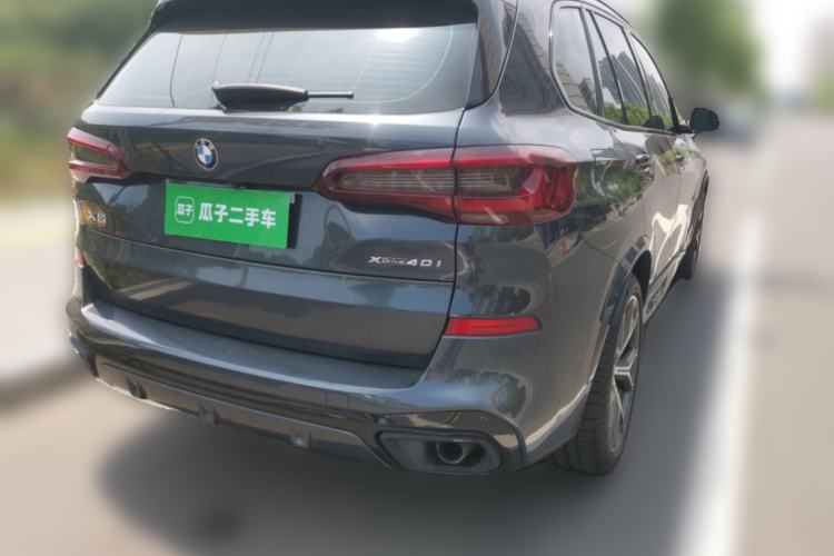 Used BMW X5 2021 xDrive40i Luxury Model with M Sport Package Rear Right 45 Deg