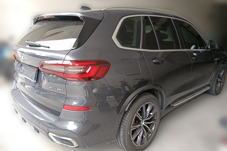 Used BMW X5 2021 xDrive30i M Sport Package Rear Right 45 Deg