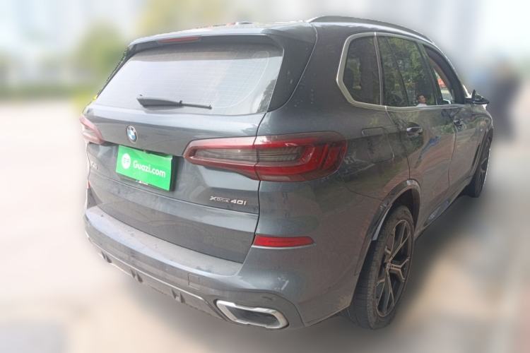 Used BMW X5 2021 xDrive40i Luxury Model with M Sport Package Rear Right 45 Deg