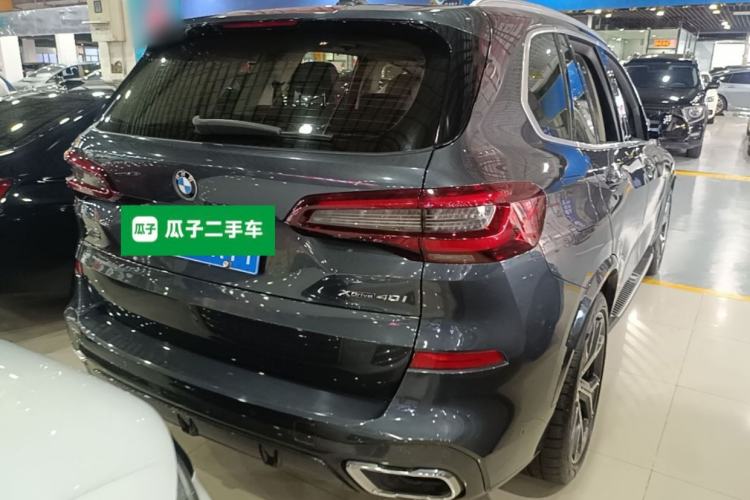 Used BMW X5 2021 xDrive40i Luxury Model with M Sport Package Rear Right 45 Deg