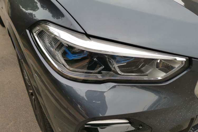 Used BMW X5 2021 xDrive40i M Sport Package Right Front Headlight