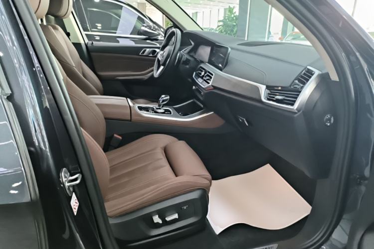 Used BMW X5 2021 Restyled xDrive30i M Sport Package Right Front Seat