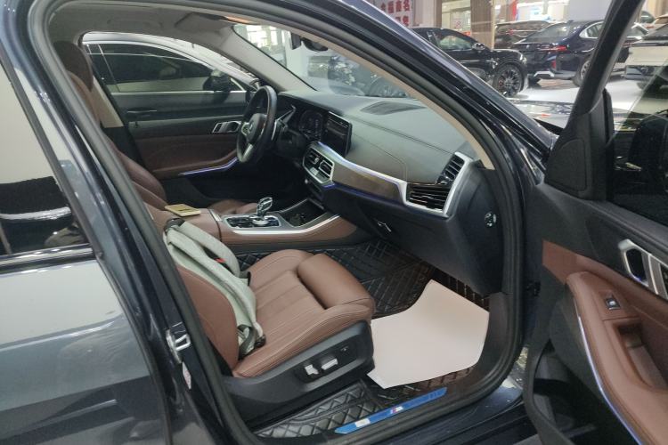 Used BMW X5 2021 xDrive30i M Sport Package Right Front Seat