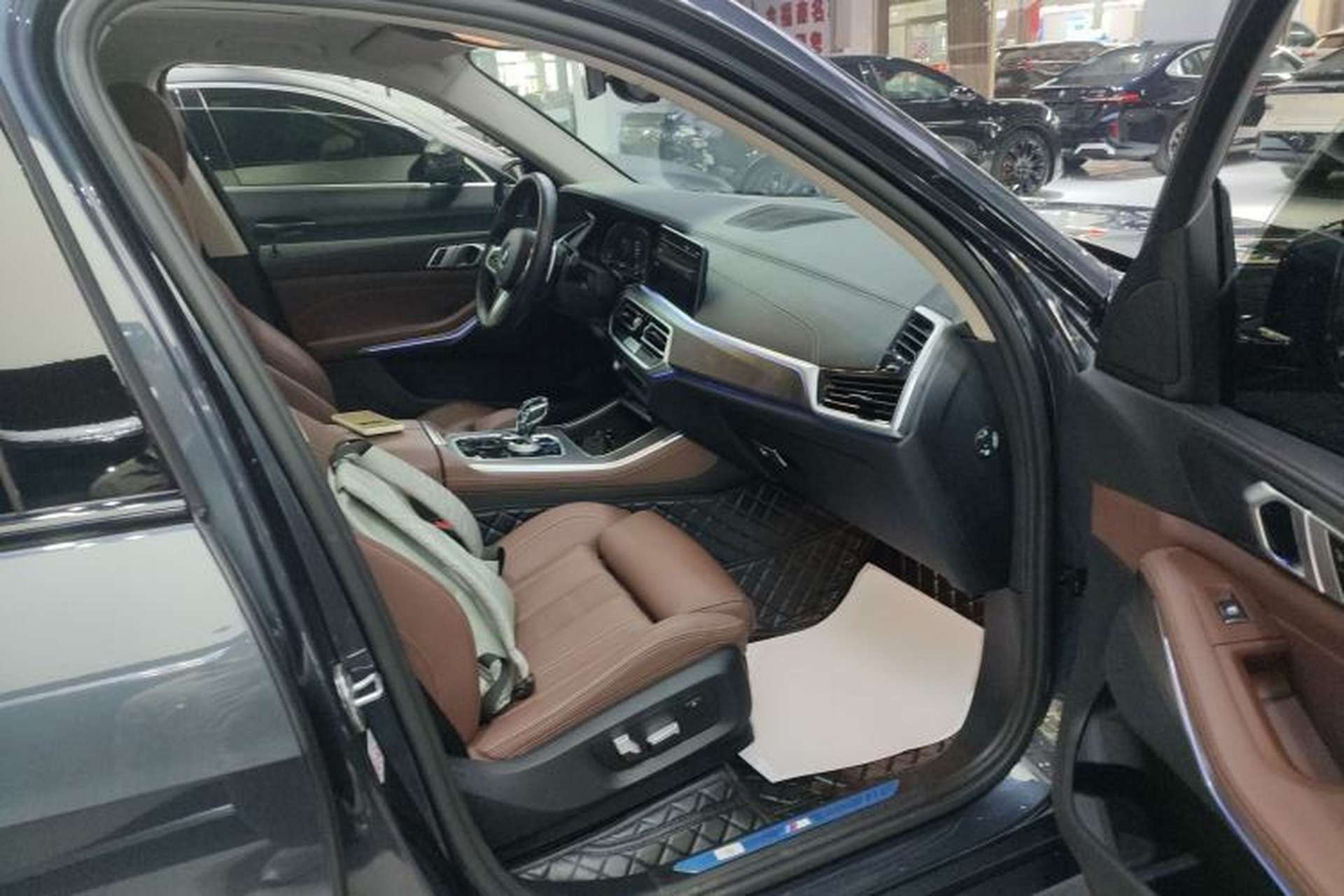 Used BMW X5 2021 xDrive30i M Sport Package Right Front Seat
