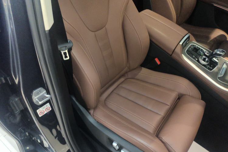 Used BMW X5 2021 xDrive30i M Sport Package Right Front Seat