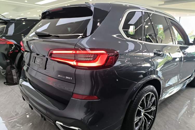 Used BMW X5 2021 Restyled xDrive30i M Sport Package Right Rear Taillight