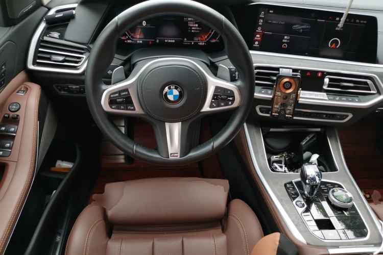 Used BMW X5 2021 xDrive40i M Sport Package Steering Wheel