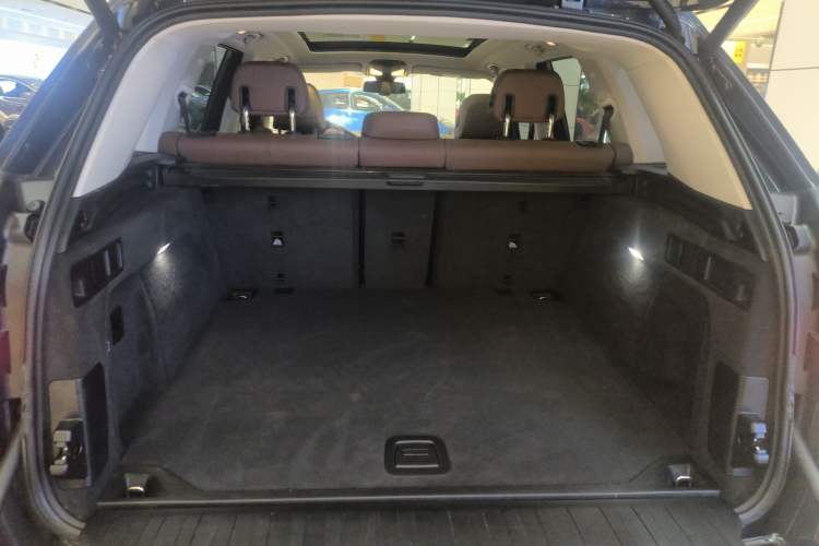 Used BMW X5 2021 xDrive30i M Sport Package Trunk