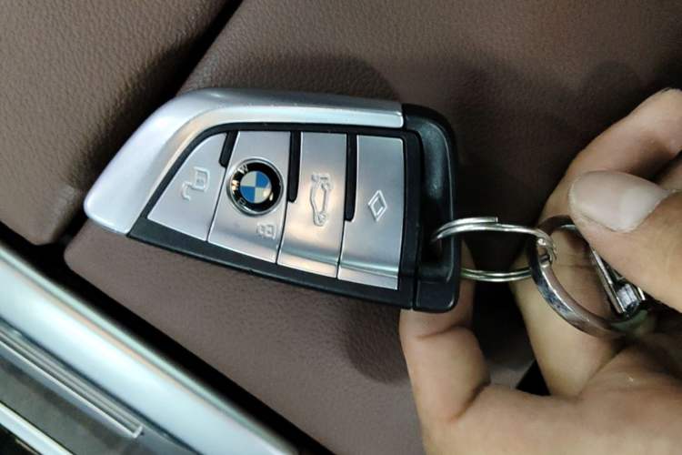 Used BMW X5 2021 xDrive40i M Sport Package Vehicle Key