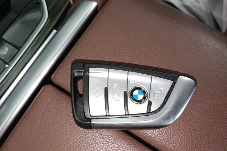 Used BMW X5 2021 xDrive30i M Sport Package Vehicle Key