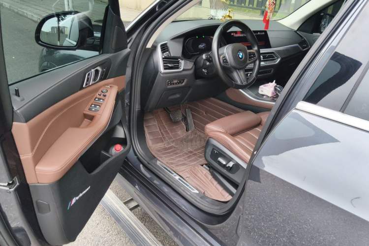 Used BMW X5 2021 xDrive30i M Sport Package Driver Seat