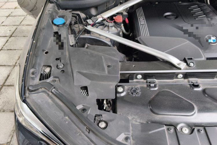 Used BMW X5 2021 xDrive30i M Sport Package Engine Bay Right