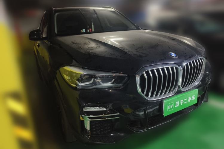 Used BMW X5 2021 xDrive30i M Sport Package Front Right 45 Deg