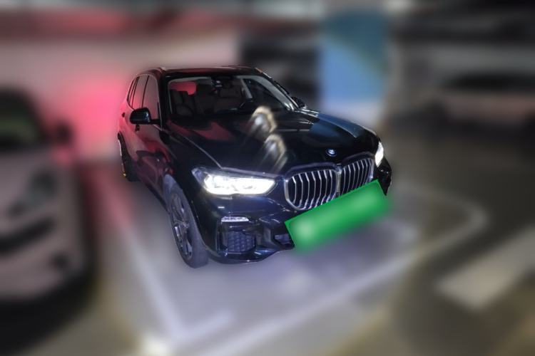 Used BMW X5 2021 Restyled xDrive40i Luxury Version M Sport Package Front Right 45 Deg