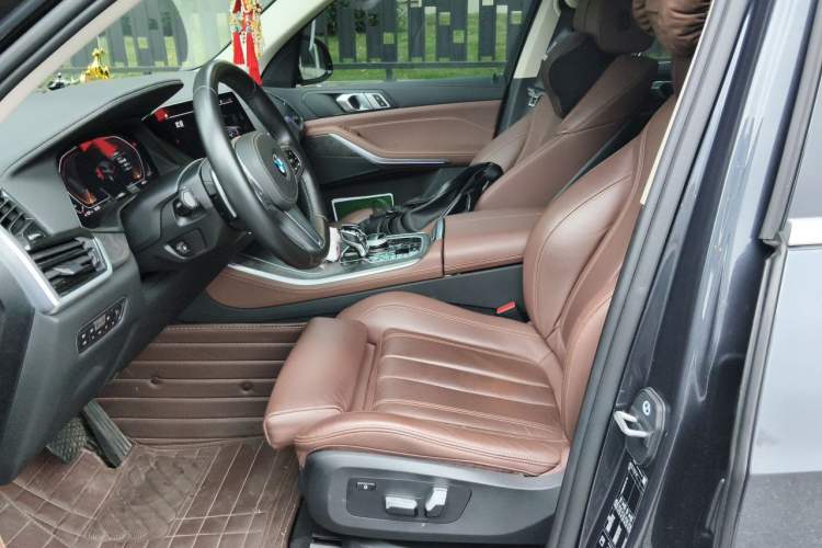 Used BMW X5 2021 xDrive30i M Sport Package Left Front Seat