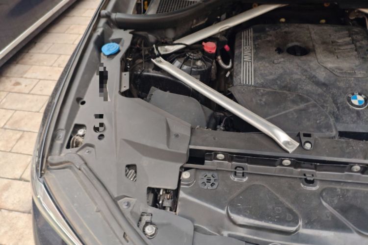 Used BMW X5 2021 xDrive30i X Design Package Engine Bay Right