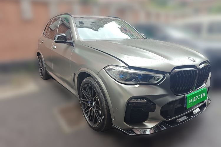 Used BMW X5 2021 xDrive40i M Sport Package Front Right 45 Deg