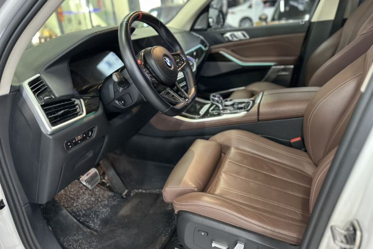 Used BMW X5 2021 xDrive30i M Sport Package Interior 4