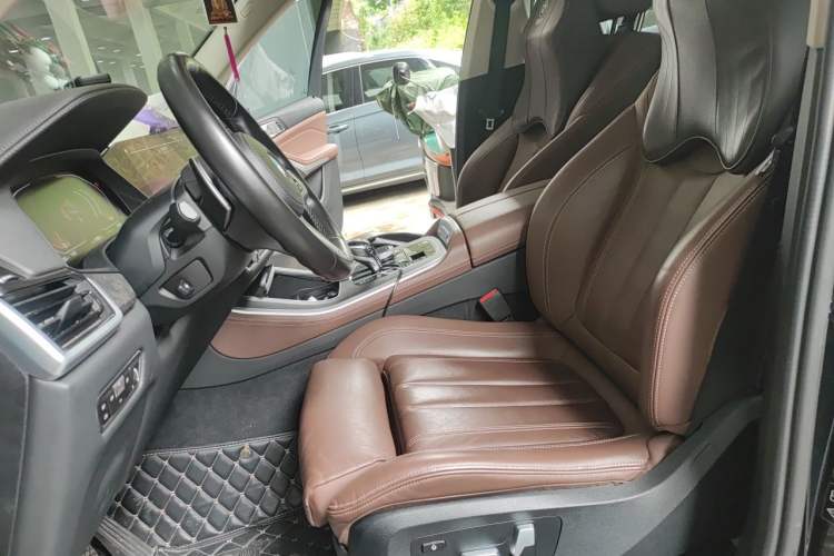 Used BMW X5 2021 Restyled xDrive30i M Sport Package Left Front Seat