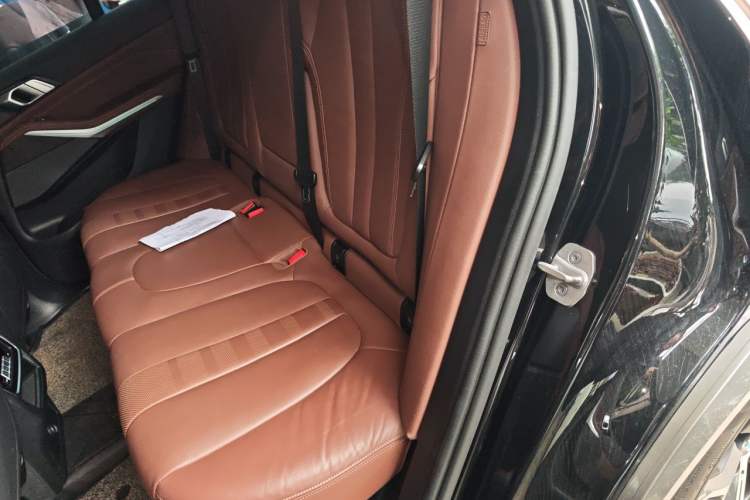 Used BMW X5 2021 xDrive40i Luxury Model with M Sport Package Left Rear Seat