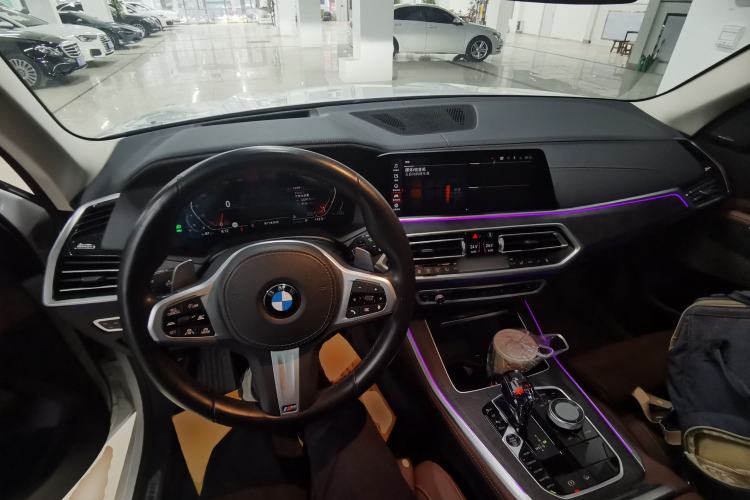 Used BMW X5 2021 Restyled xDrive40i Luxury Version M Sport Package Center Console