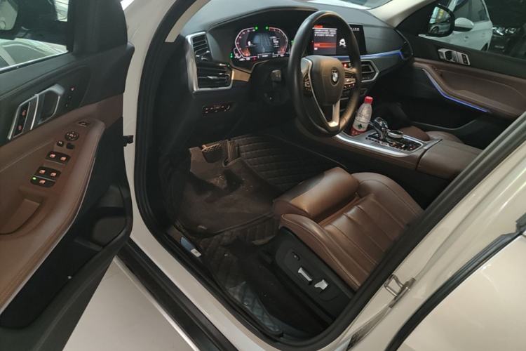 Used BMW X5 2021 xDrive30i X Design Package Driver Seat
