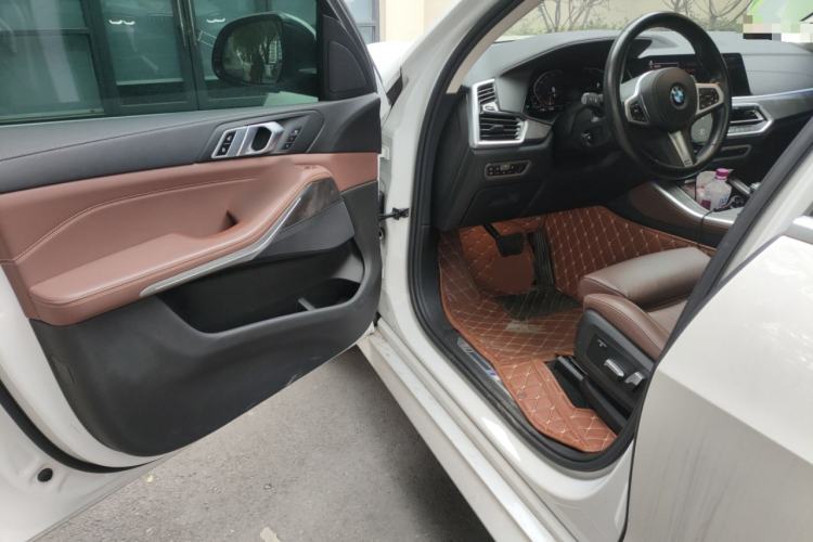 Used BMW X5 2021 xDrive30i M Sport Package Driver Seat