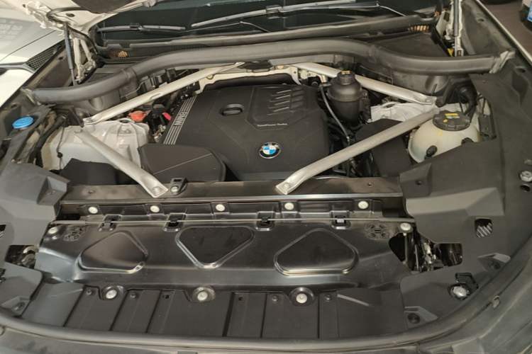 Used BMW X5 2021 xDrive30i X Design Package Engine Bay