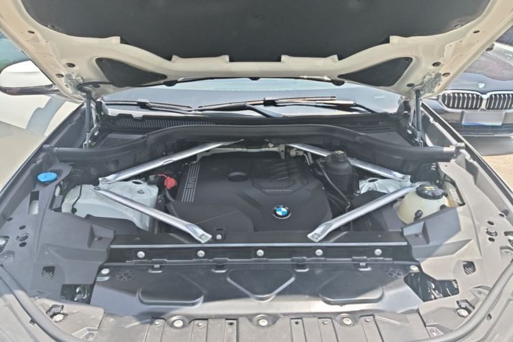 Used BMW X5 2021 xDrive30i X Design Package Engine Bay