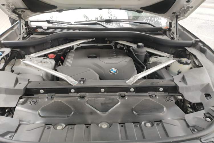 Used BMW X5 2021 xDrive30i M Sport Package Engine Bay