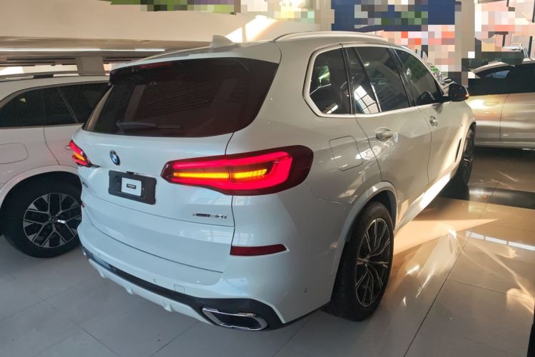 Used BMW X5 2021 xDrive30i M Sport Package Exterior 5
