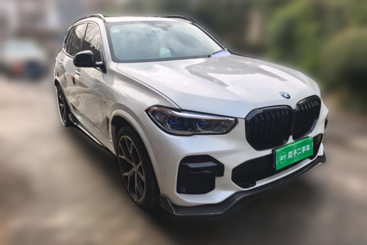 Used BMW X5 2021 Restyled xDrive40i Luxury Version M Sport Package Front Right 45 Deg