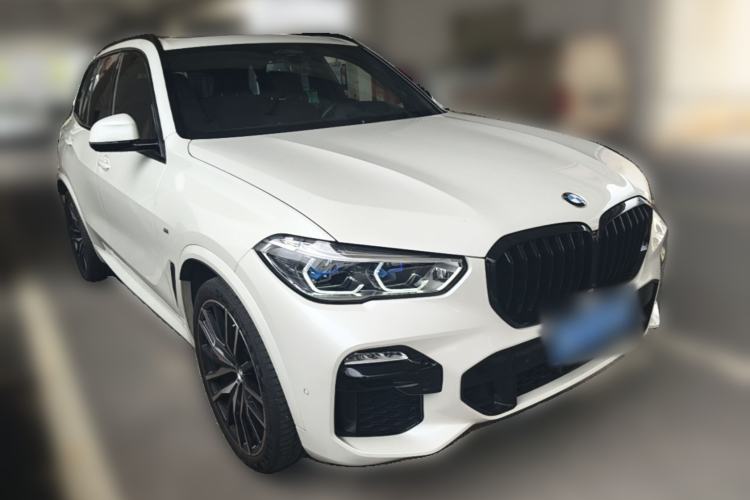 Used BMW X5 2021 Restyled xDrive40i Luxury Version M Sport Package Front Right 45 Deg