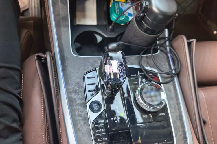 Used BMW X5 2021 Restyled xDrive40i Luxury Version M Sport Package Gear Lever