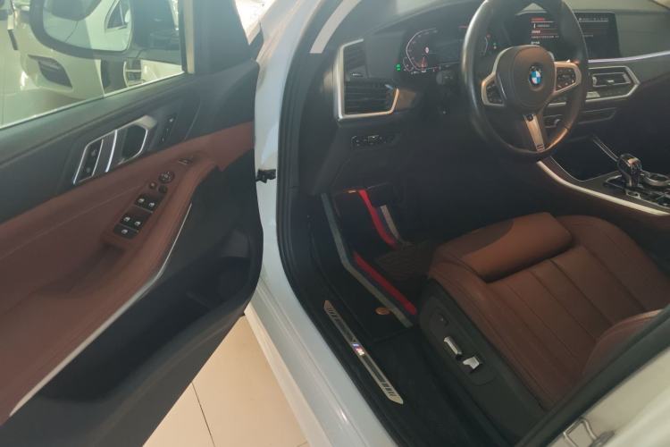 Used BMW X5 2021 xDrive30i M Sport Package Interior 3