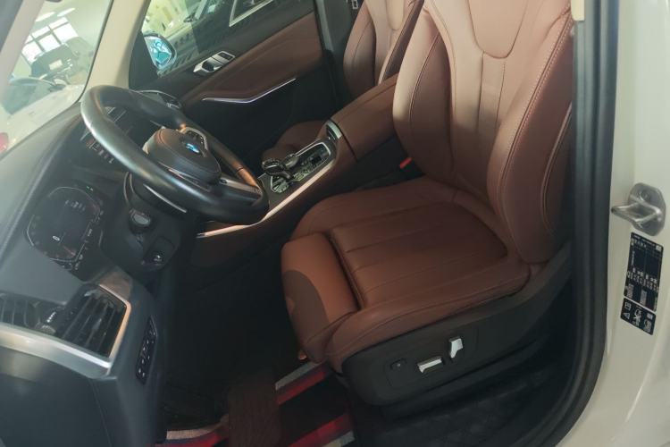 Used BMW X5 2021 xDrive30i M Sport Package Left Front Seat