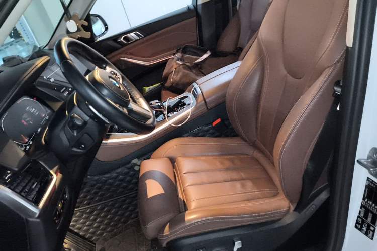 Used BMW X5 2021 xDrive30i M Sport Package Left Front Seat