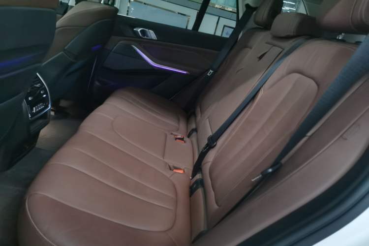 Used BMW X5 2021 Restyled xDrive40i Luxury Version M Sport Package Left Rear Seat