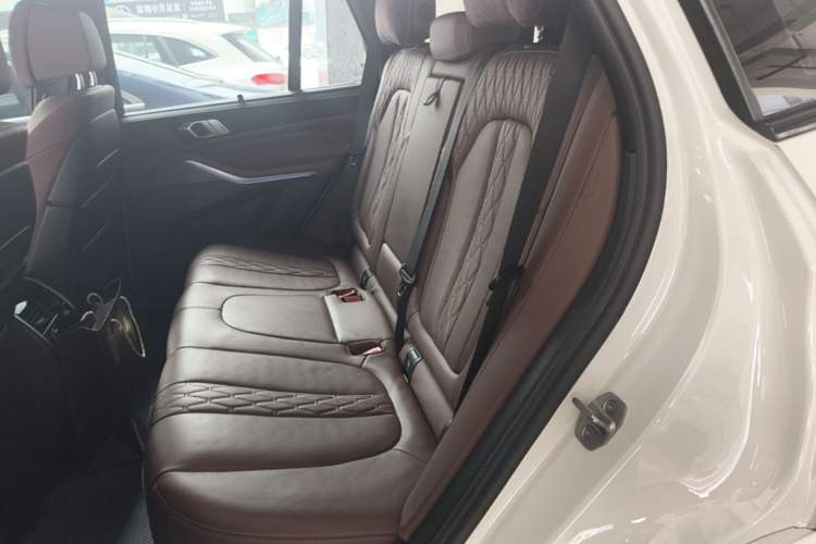 Used BMW X5 2021 Restyled xDrive40i Luxury Version M Sport Package Left Rear Seat