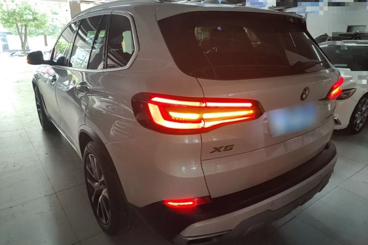 Used BMW X5 2021 xDrive30i X Design Package Rear Left 45 Deg