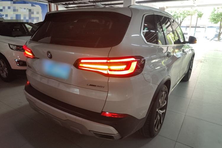 Used BMW X5 2021 xDrive30i X Design Package Rear Right 45 Deg