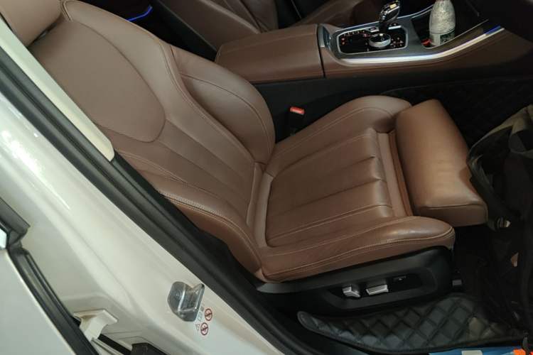 Used BMW X5 2021 xDrive30i X Design Package Right Front Seat