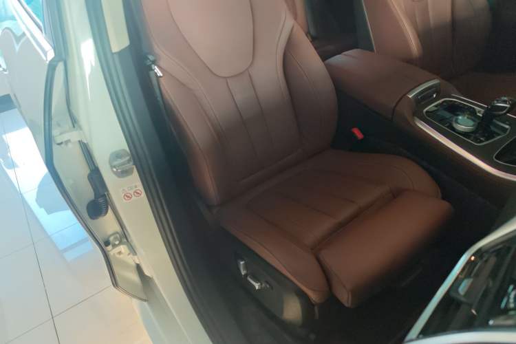 Used BMW X5 2021 xDrive30i M Sport Package Right Front Seat