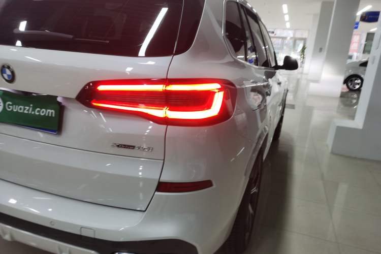 Used BMW X5 2021 Restyled xDrive40i Luxury Version M Sport Package Right Rear Taillight
