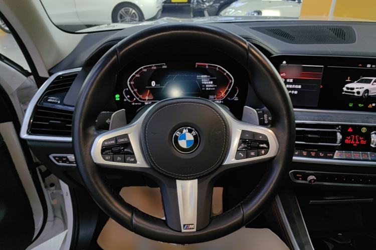 Used BMW X5 2021 xDrive30i M Sport Package Steering Wheel