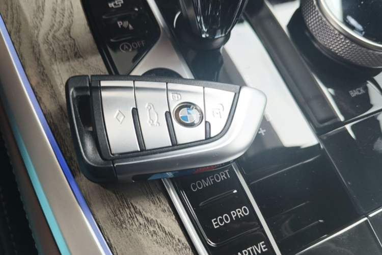 Used BMW X5 2021 Restyled xDrive40i Luxury Version M Sport Package Vehicle Key