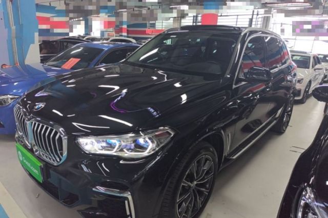 Used BMW X5 2022 Restyled xDrive 30Li Luxury Version M Sport Package